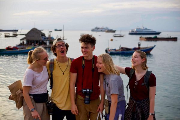 10 Reasons Why You Should Study Abroad in High School