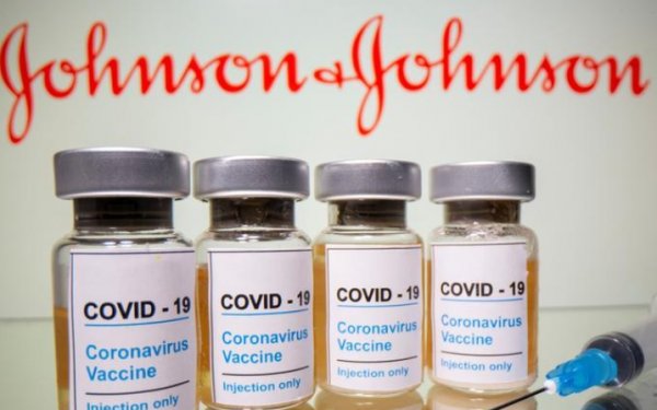 UK gives green light to single-shot vaccine
